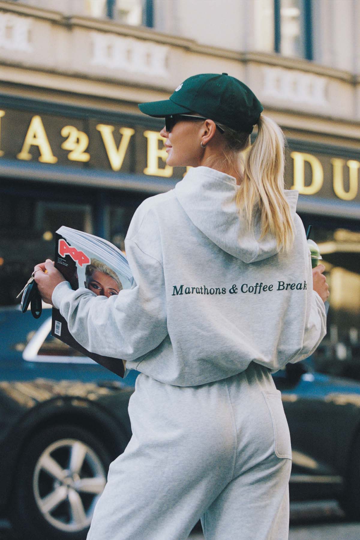 Signature Hoodie Grey